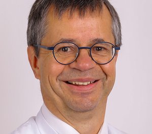 „Stilling“-Chefarzt Professor Dr. Ralph Naumann referierte beim Siegener Forum Gesundheit. 
