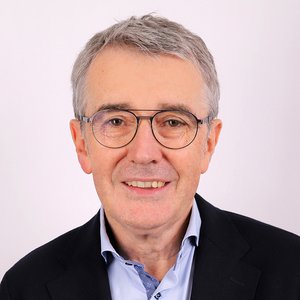 Dr. Rainer Grübener, Chefarzt der Inneren Medizin am Diakonie Klinikum Bethesda in Freudenberg, referiert am 11. September beim „Siegener Forum Gesundheit“.